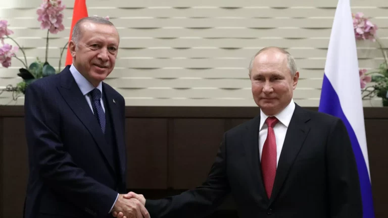 Treffen hinter geschlossenen Türen: Kreml offenbart Details von Putin-Erdogan-Gesprächen
