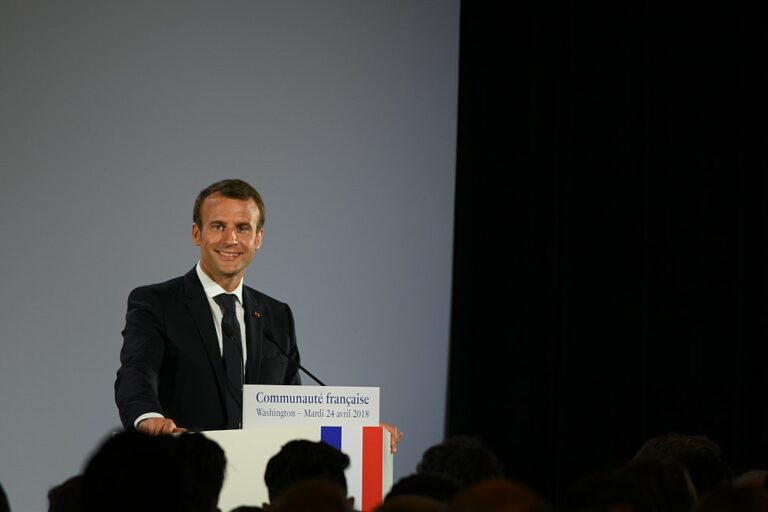 „Keine Beweise für Preismanipulationen“: Macron will Russland keine Schuld für Gaskrise geben