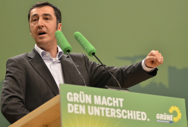 Özdemir über Hanf-Anbau: Bauern bereits „in den Startlöchern“
