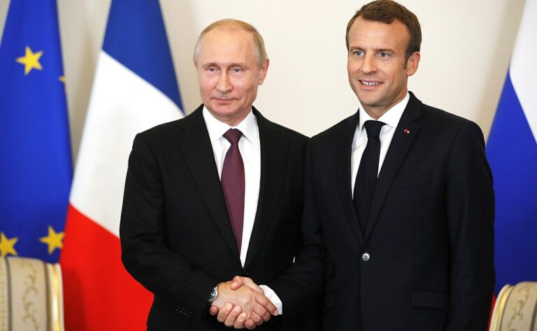Chance für Diplomatie: Putin und Macron besprechen Ukraine-Krise und Sicherheitsgarantien