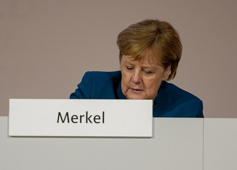 Flüchtlingskrise an EU-Außengrenze: Minsk äußert sich zu Merkels Vermittlungsversuchen