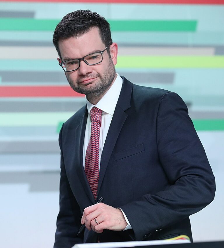 Impfpflicht-Streit: Justizminister kritisiert Söders Vorgehen als „Desaster“