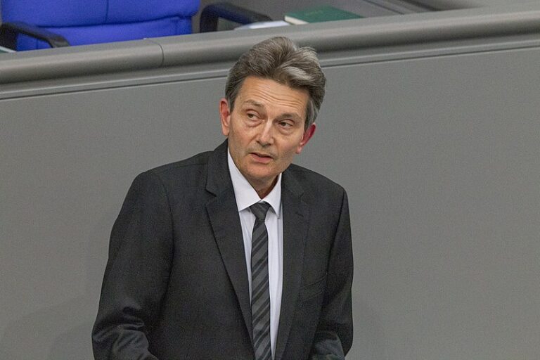 SPD-Fraktionschef Mützenich: Kann Russlands Angst vor Nato-Bedrohung nachvollziehen