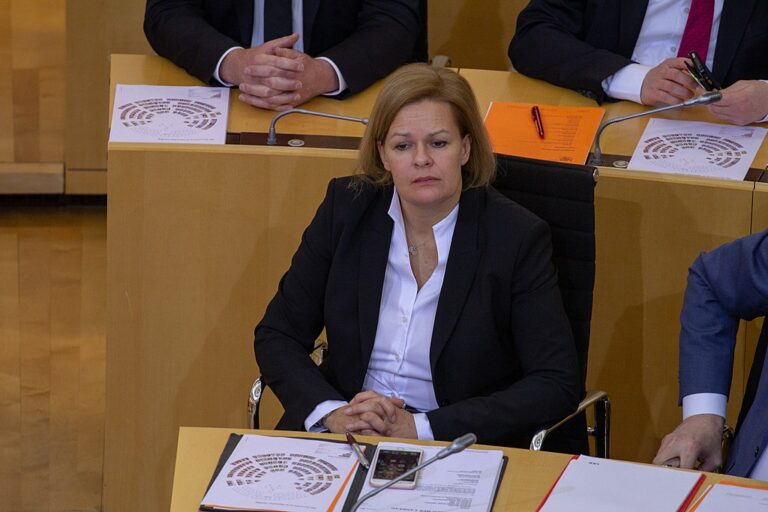 „Sicherheitsrisiko für Deutschland“: Behörden warnen vor Migrationsplänen von Innenministerin Faeser