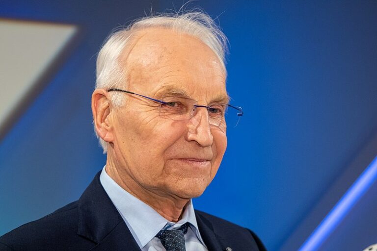 Stoiber: Gerhard Schröder schadet der gesamten deutschen Politik