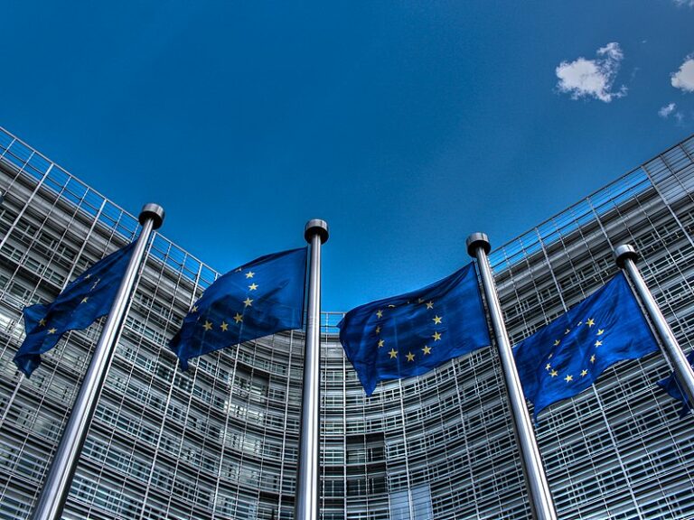 Außenminister der EU-Staaten stimmen Sanktionen gegen Russland zu