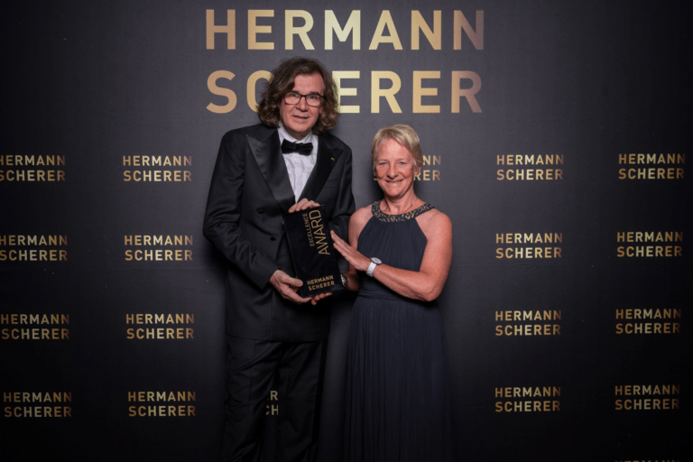 Kathrin Schoeßler ist Gewinnerin des Speaker Slams